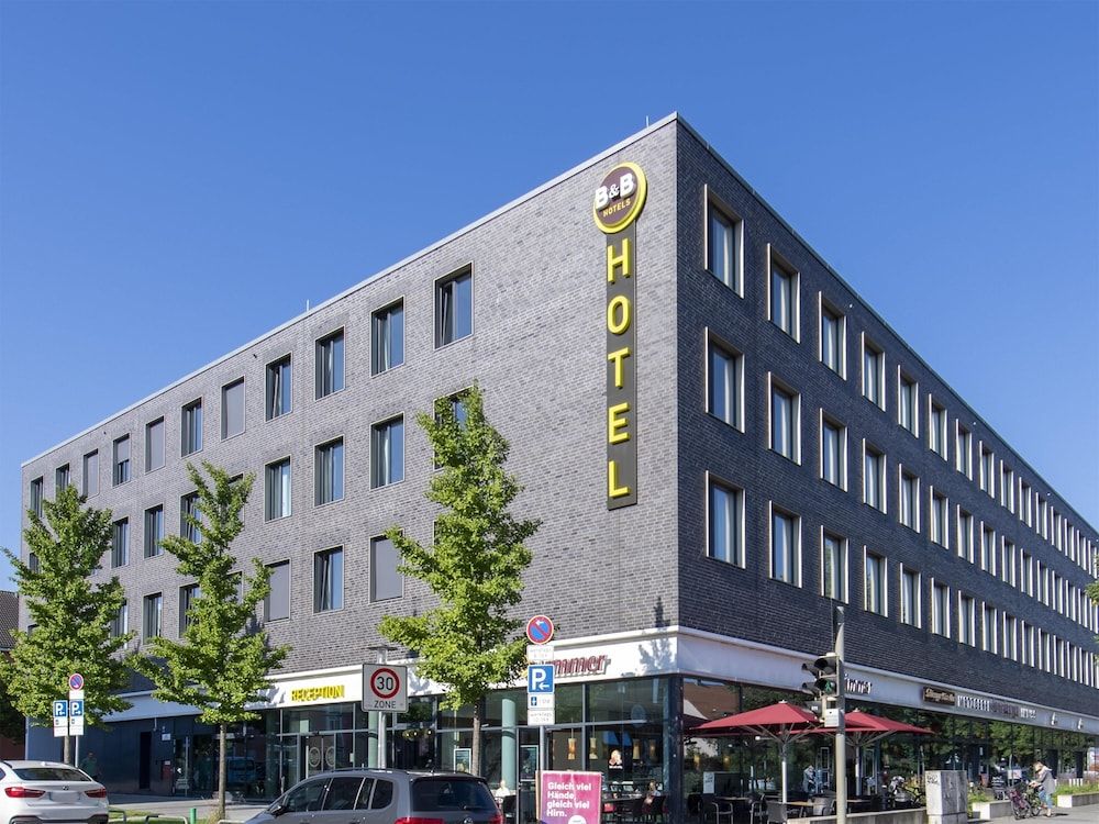 undefined B&B Hotel München-Trudering 4