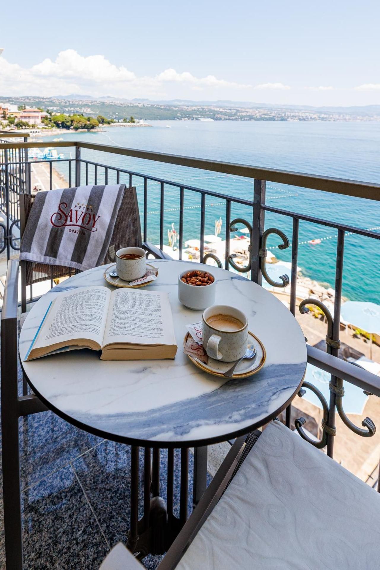 Double Room with Balcony and Sea View