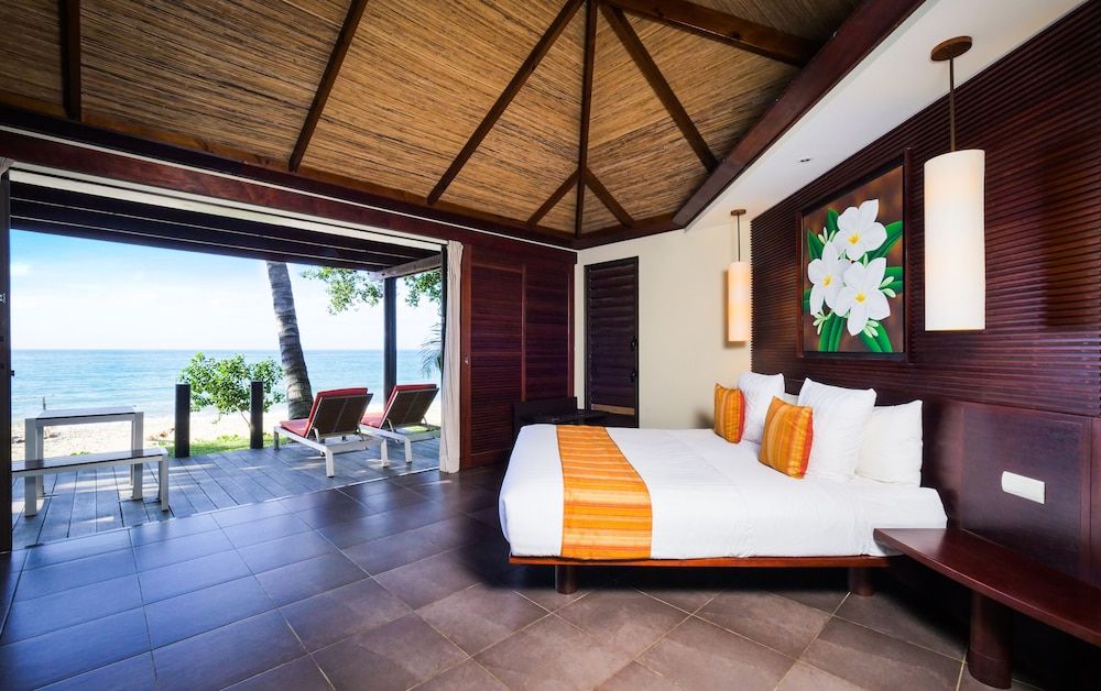 Hôtel Tiéti Poindimié Bungalow, Beachside 3