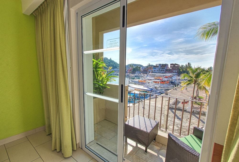 Standard Room, 2 Queen Beds, Marina View (Minifridge)