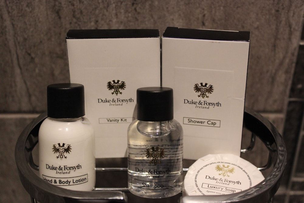 Nauntons Guest House Room 1 - Deluxe Queen Suite (1) 12