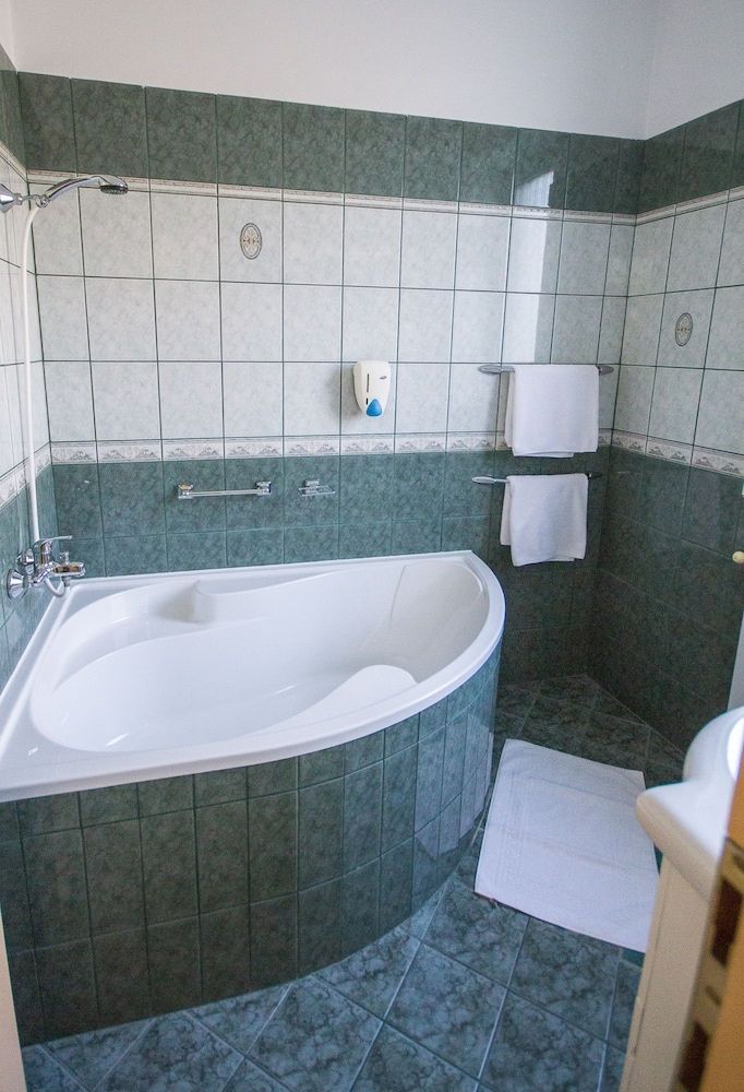 Platan Hotel Superior Double Room 5