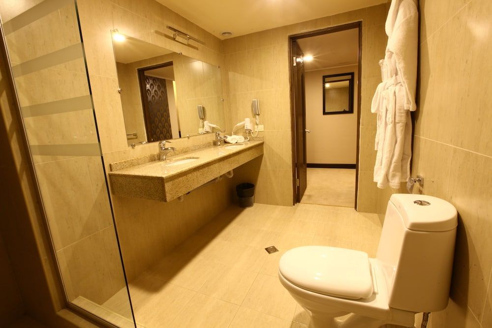 New Nairi Hotel Deluxe Double Room 2