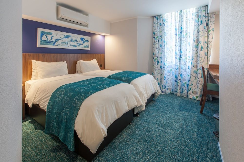 Town Lodge Mbombela Twin Room, Non Smoking 3