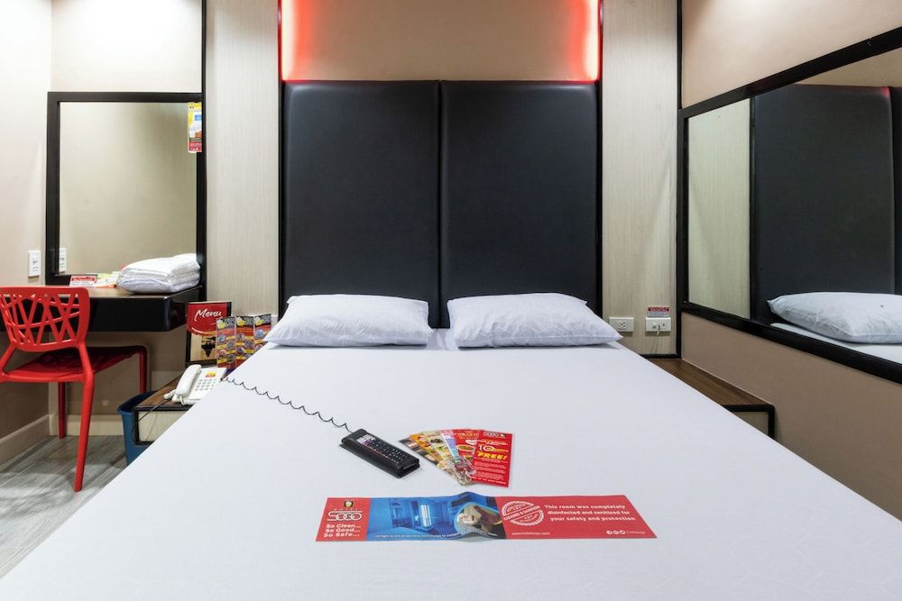 Deluxe Room, 1 Queen Bed