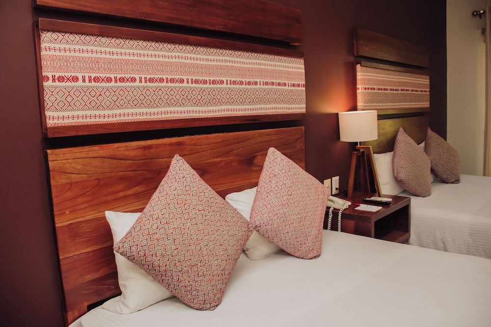 Hotel Loma Real Deluxe Double Room 3