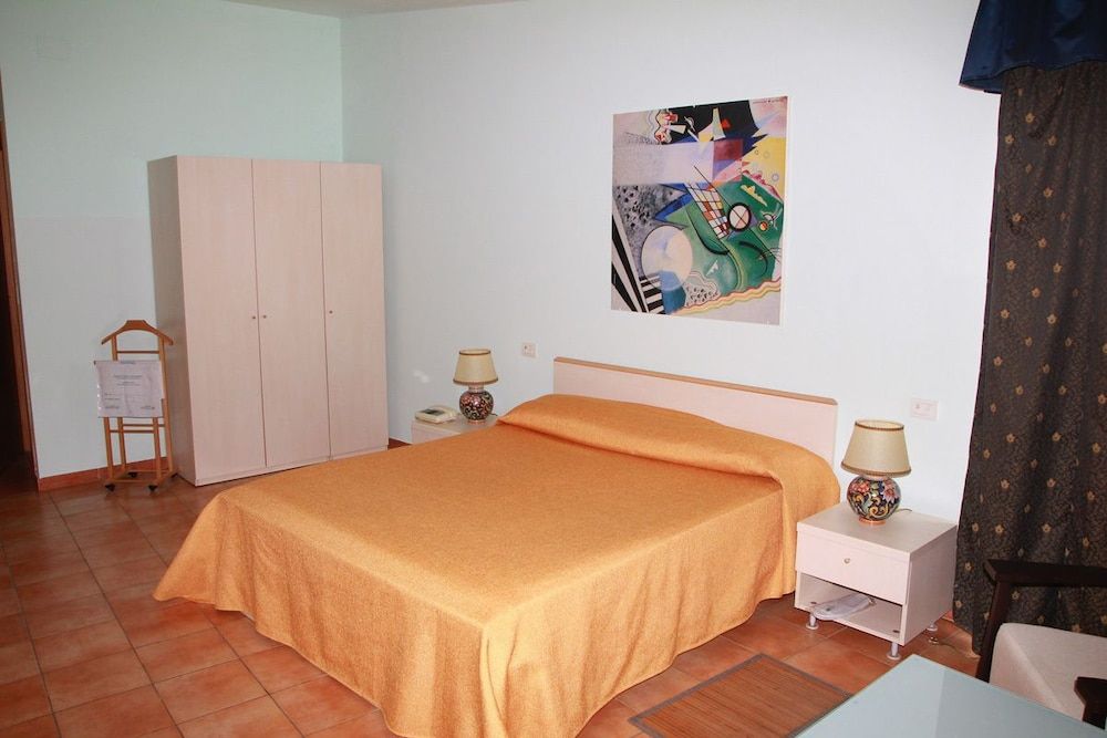 Al Gabbiano Classic Double Room, Sea View 3