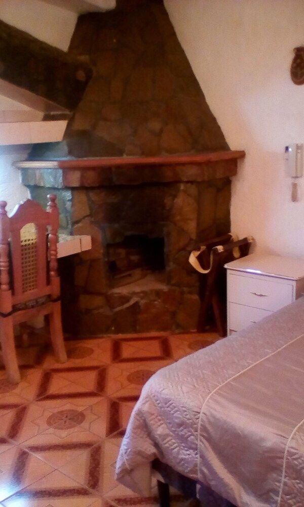 Hotel Nuestro Sueño Senior Room, Accessible, Fireplace 7