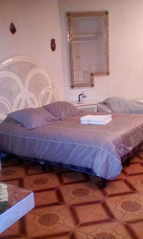 Hotel Nuestro Sueño Senior Room, Accessible, Fireplace 4