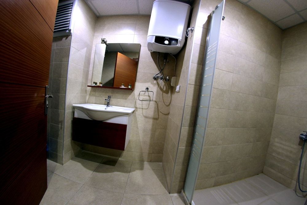 Selena Hotel Deluxe Double Room 14