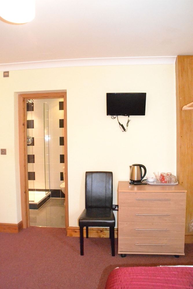 Hotel 65 Twin Room 4