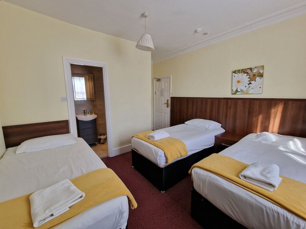 undefined Hotel 65 7