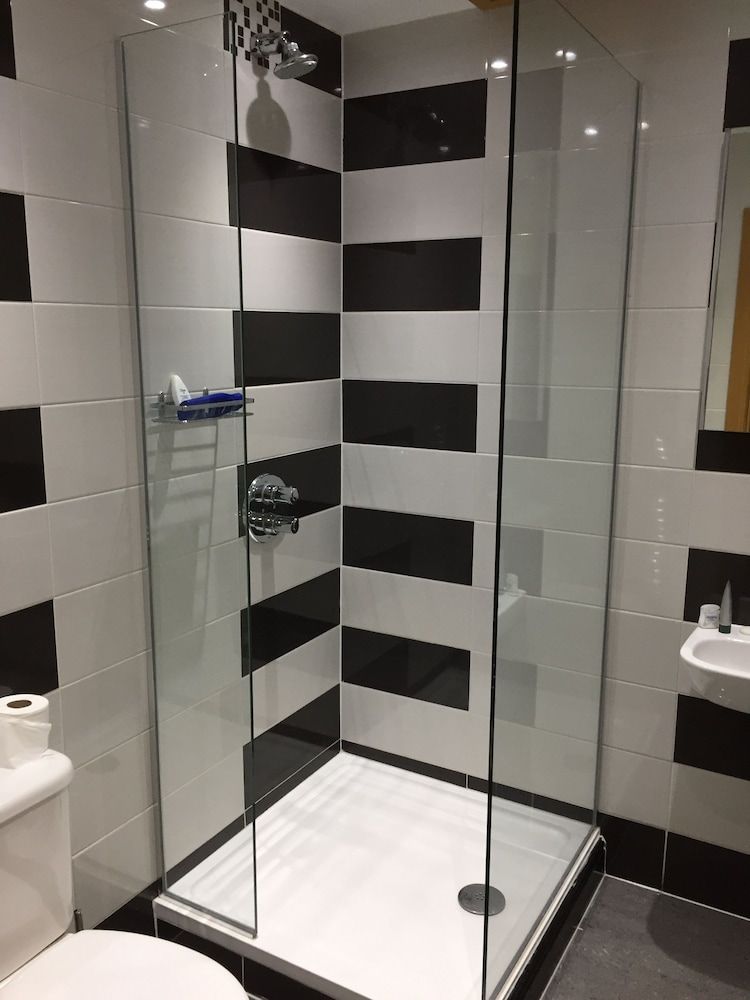 Hotel 65 Twin Room 5