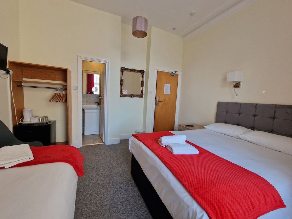 undefined Hotel 65 9