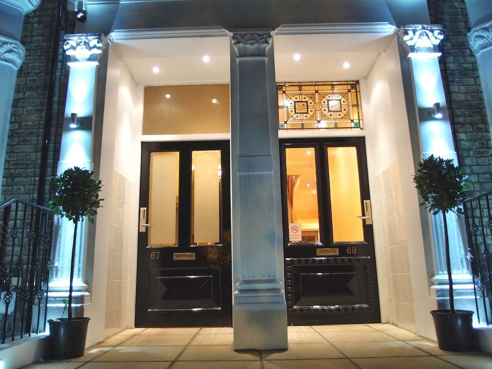 undefined Hotel 65 3