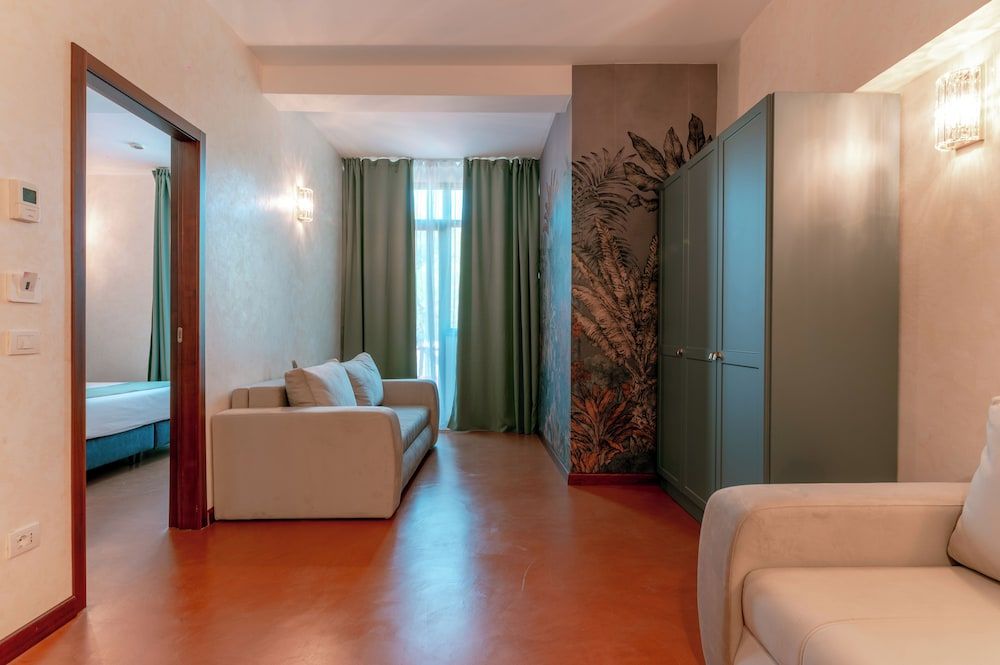 Hotel Villa Cesi Junior Quadruple Room 5