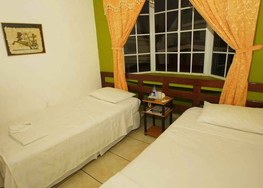 Hotel Tazumal House Double Room 2