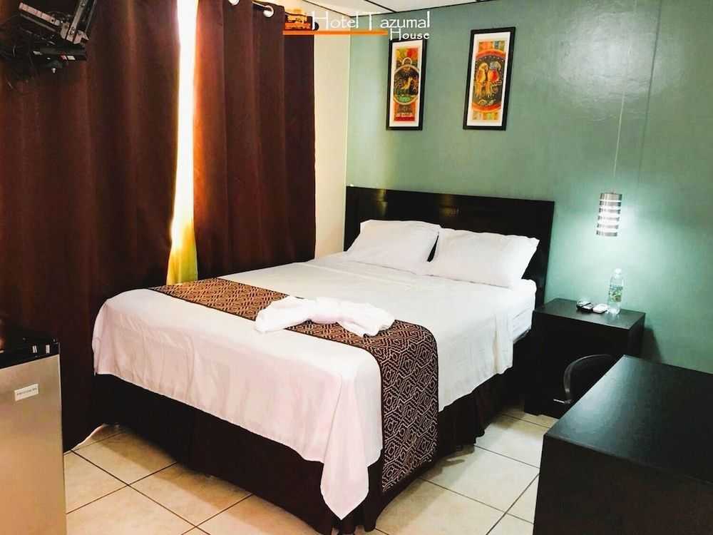 Hotel Tazumal House Double Room 31