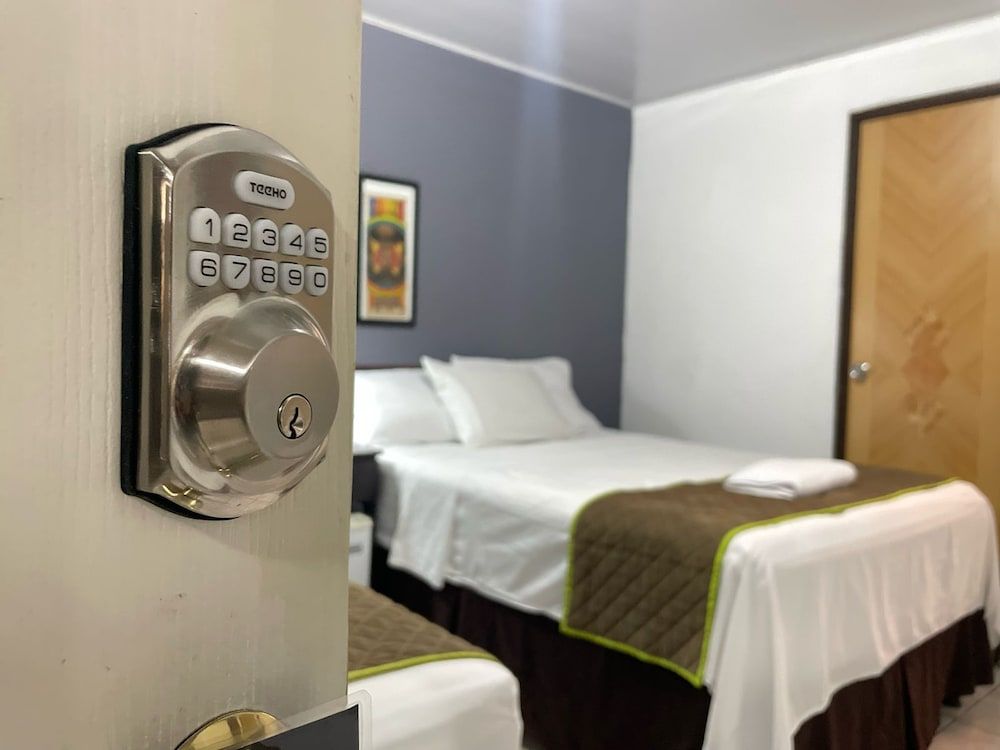 Hotel Tazumal House Double Room 21