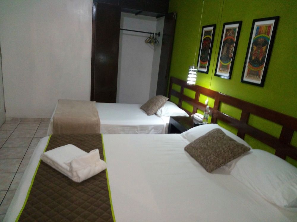 Hotel Tazumal House Double Room 8