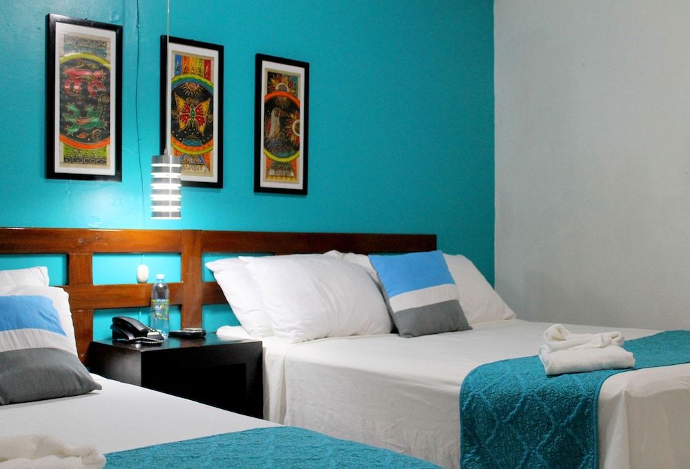 Hotel Tazumal House Double Room 11