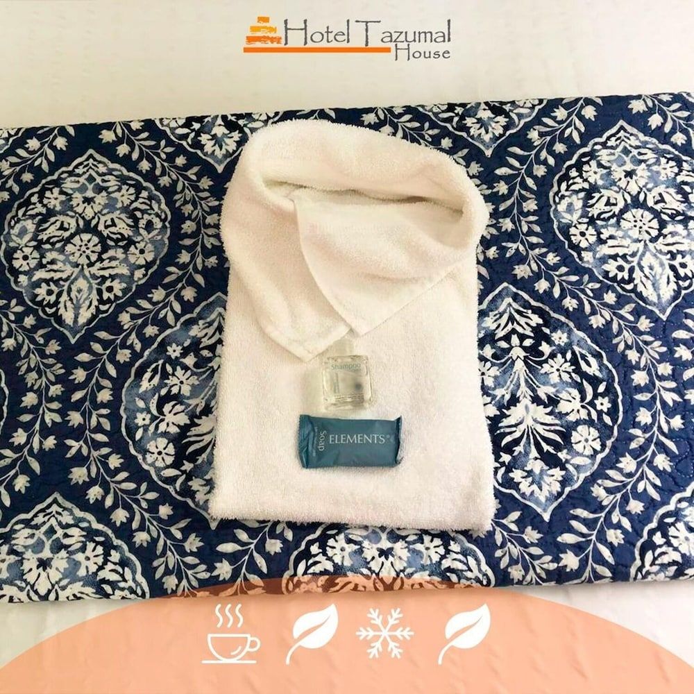 Hotel Tazumal House Double Room 28