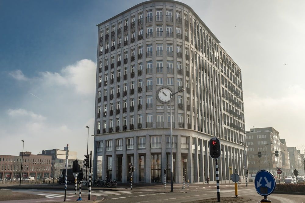 undefined Amadi Panorama Hotel 3