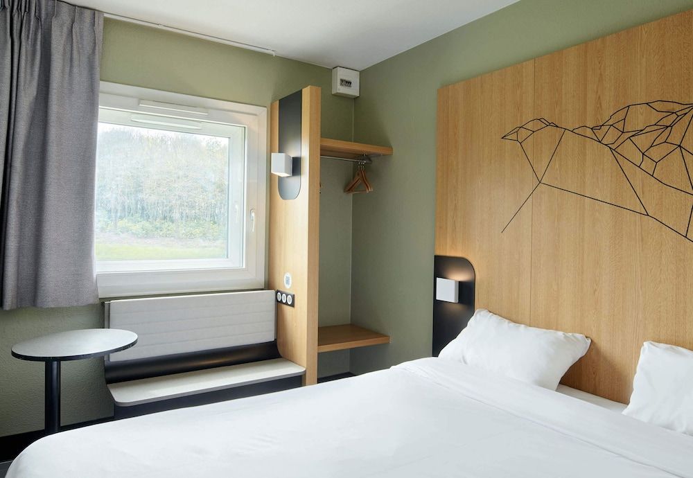 undefined B&B HOTEL Paris Roissy CDG Aéroport 5