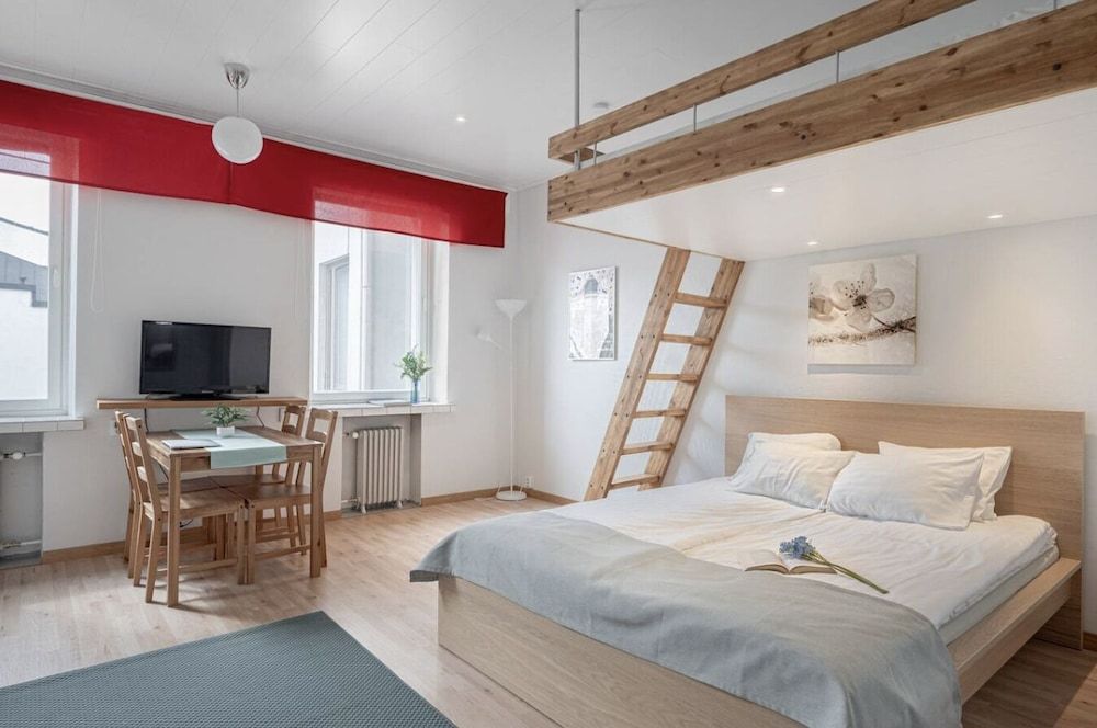 Large Family Studio, Kitchenette