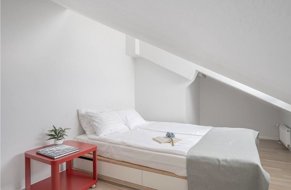 Penthouse (Studio)