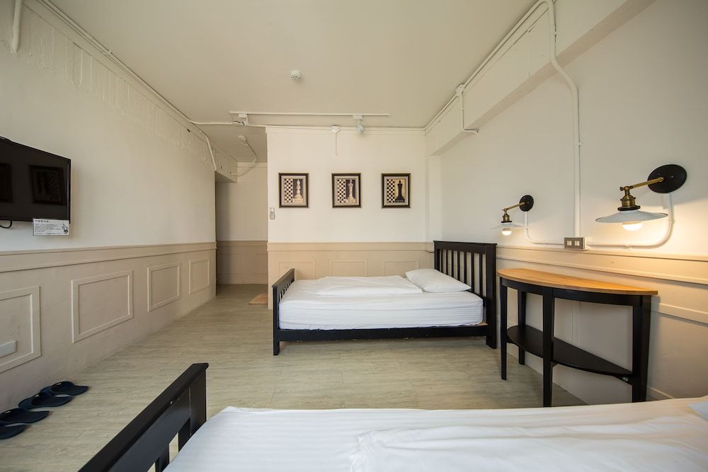 undefined Mr Lobster's Secret Den Design Hostel 5