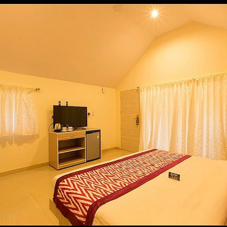 Morjim Holiday Beach Resort Classic 2