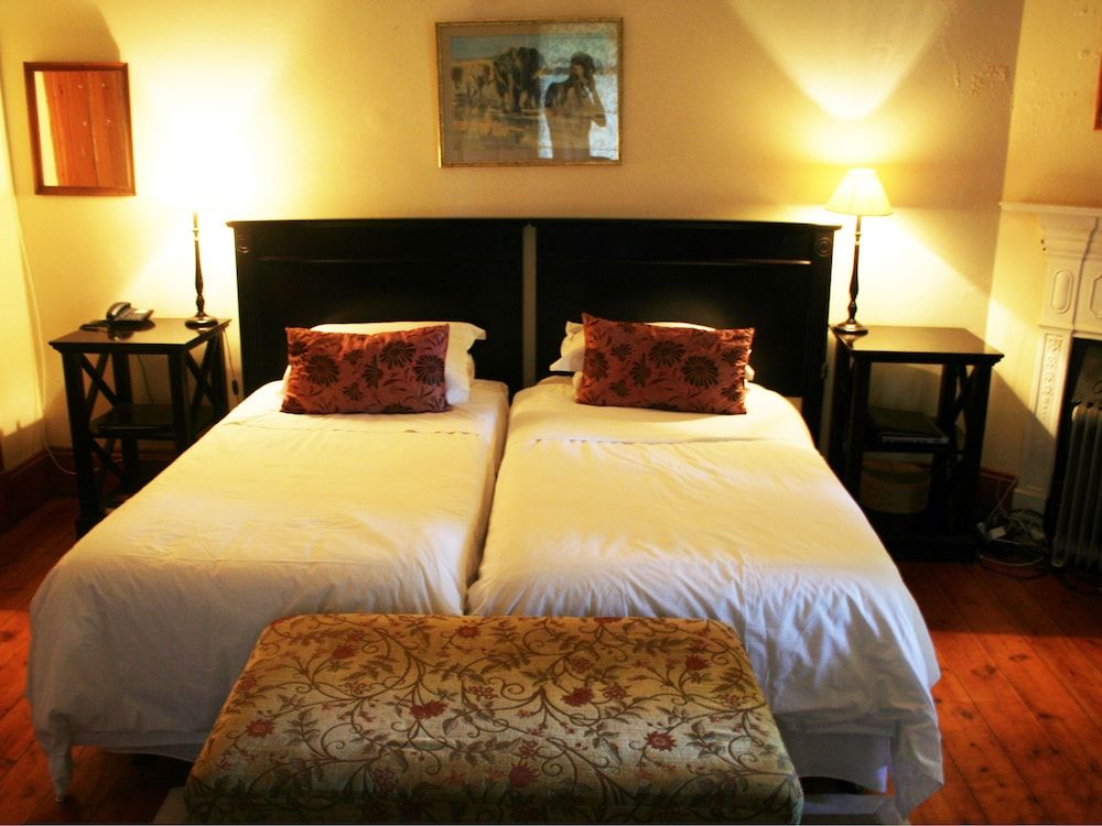 Leeuwenbosch Country House - Amakhala Game Reserve Family Suite 3