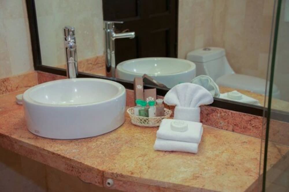 Hotel Hacienda Vista Hermosa Standard Room (1 King Bed) 4