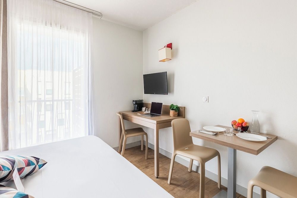 Appart'City Confort Perpignan Centre Gare Studio, 1 Double Bed 4