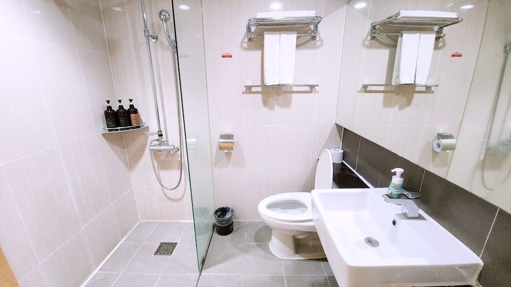 AVA Hotel Jeju Hamdeok Deluxe Twin Garden (Double + Single) (No pets allowed) 3