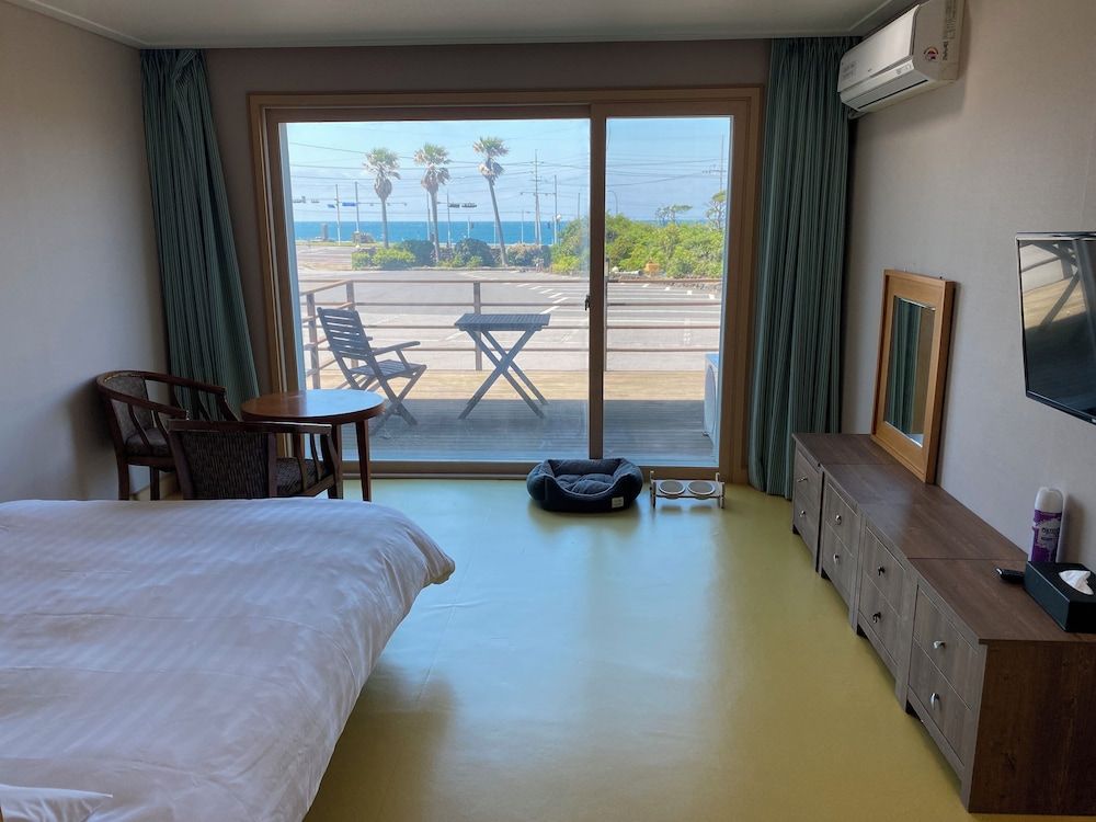 undefined AVA Hotel Jeju Hamdeok