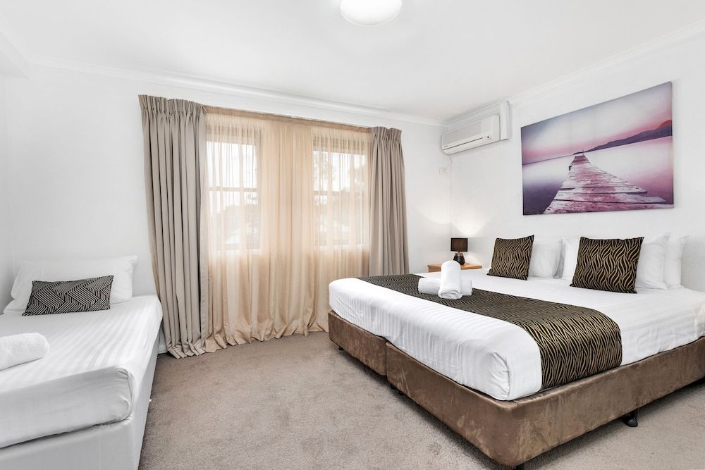 Peninsula Nelson Bay Motel and Serviced Apartments 3 Bedroom Apartment