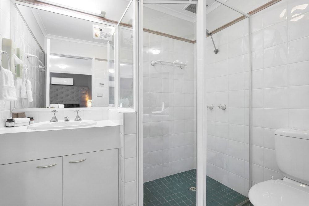 Peninsula Nelson Bay Motel and Serviced Apartments 3 Bedroom Apartment 9