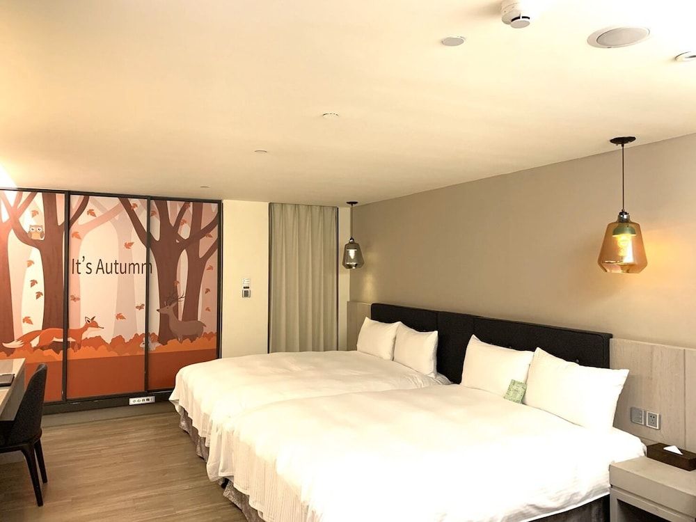 Business Quadruple Room, No Windows