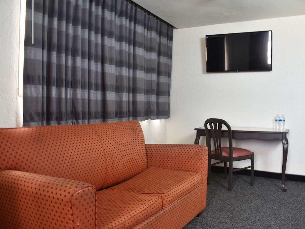 Hotel Corona Plaza Junior Suite 11