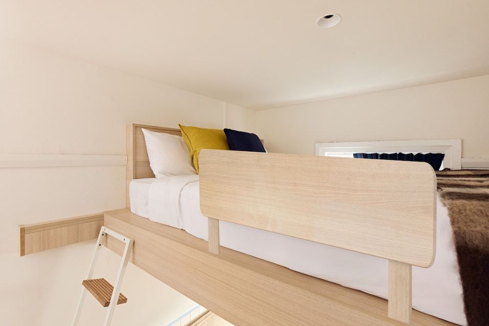 Private Premium Ensuite Loft