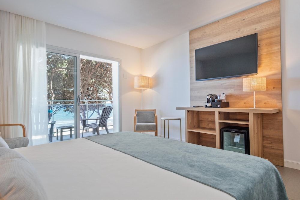 Superior Room (2 Adults)