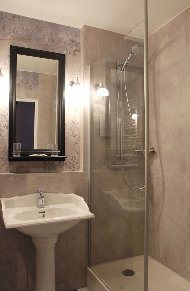 Hotel Litteraire Gustave Flaubert, Signature Collection Comfort Room, 1 Double Bed, Non Smoking 2