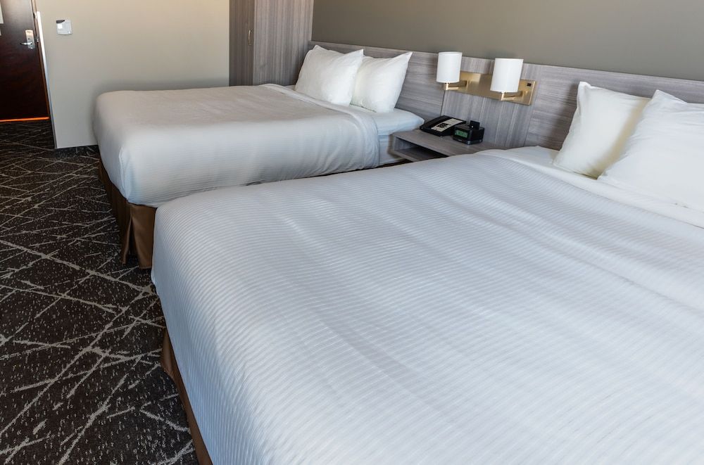 Standard Room, 2 Queen Beds, Fridge, Microwave, Walk in Shower, Non Smoking