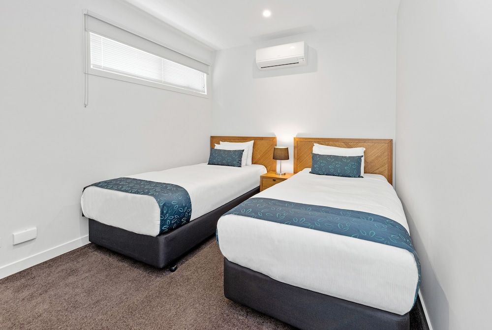 Fawkner Executive Suites & Serviced Apartments Townhome, 3 Bedrooms 4