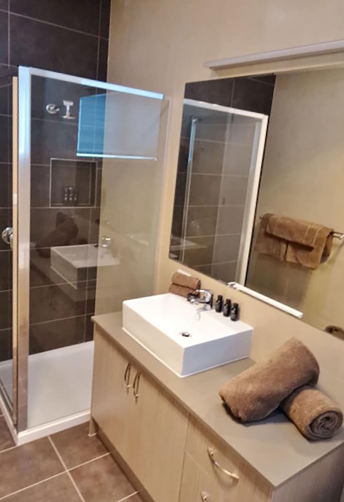 Fawkner Executive Suites & Serviced Apartments Townhome, 3 Bedrooms 5