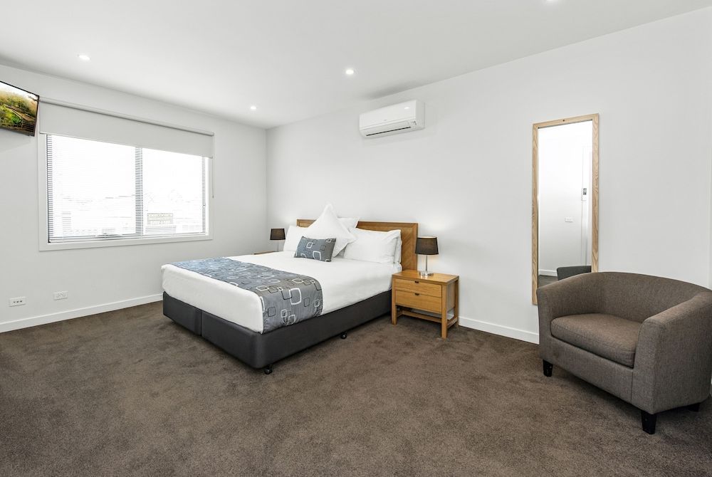 Fawkner Executive Suites & Serviced Apartments Townhome, 3 Bedrooms 2