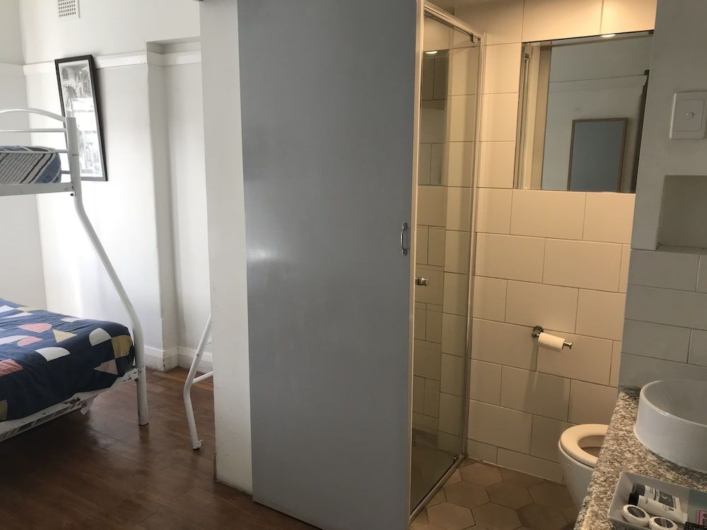 Highfield Hotel Triple Ensuite Room 3