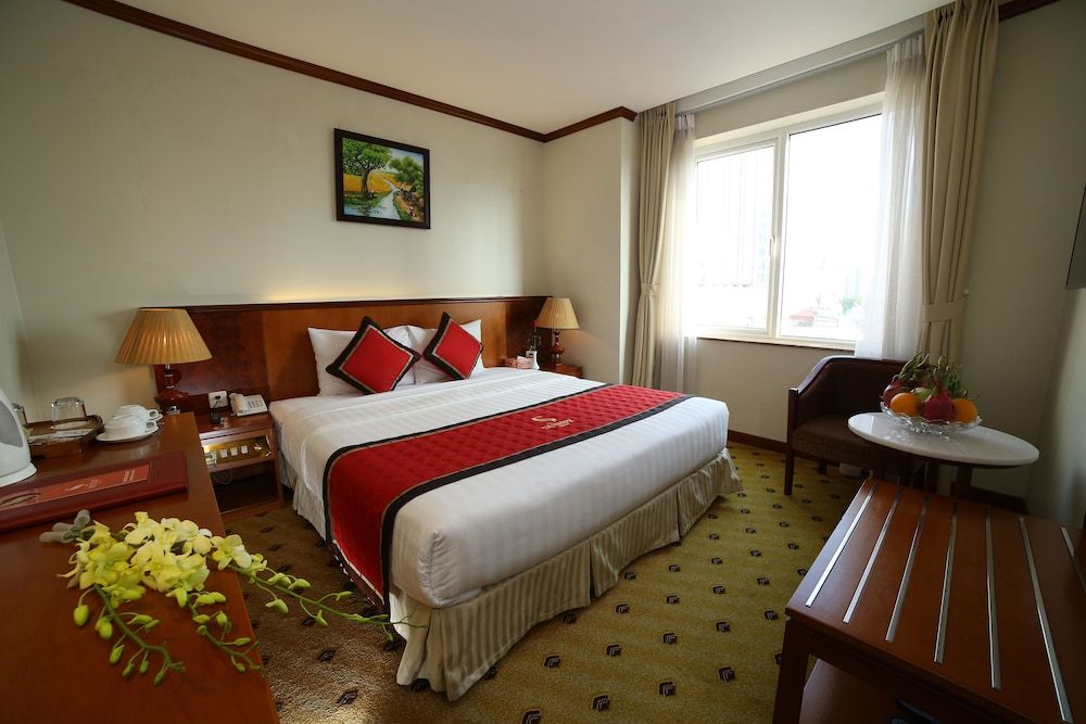 undefined Sunny Hotel 1 3
